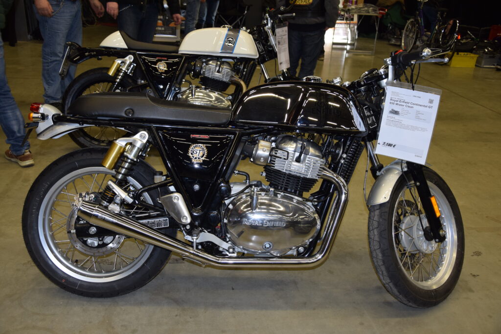 Motorrad_Royal_Enfield_Schwarz